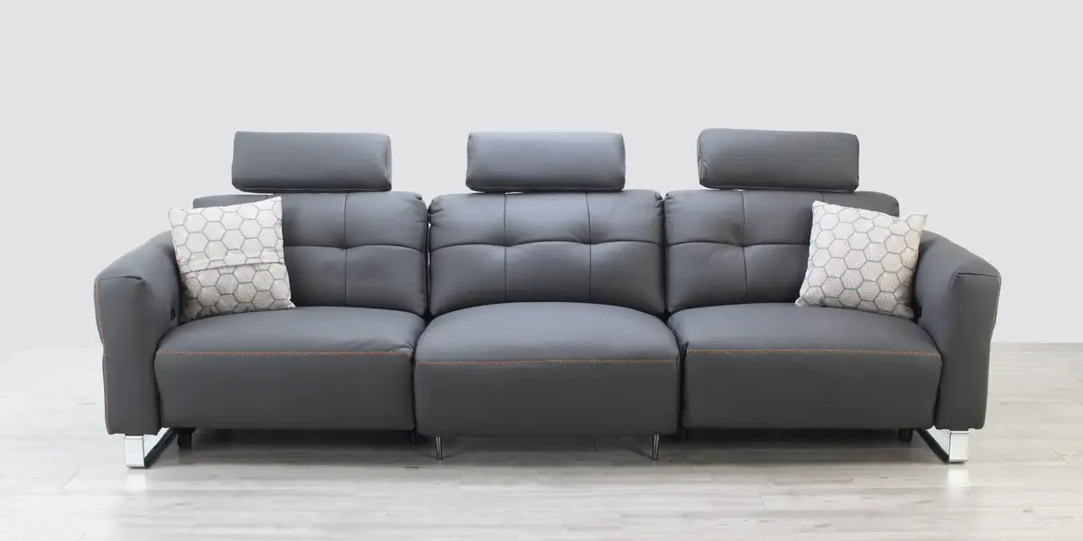 Cozy living room with a Nimbus sofa.